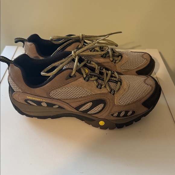 Women’s Azura Merrell Multi-Tone Trail Shoes - Picture 1 of 4